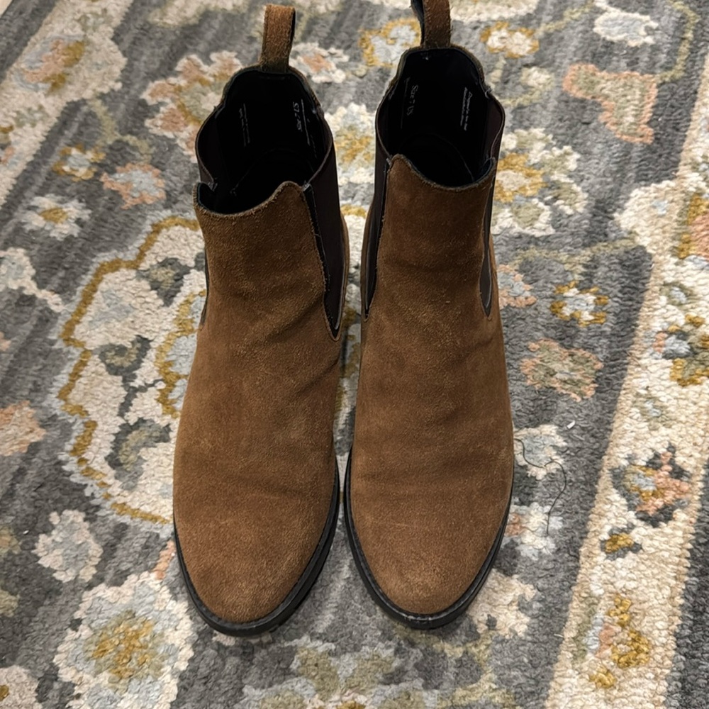 Thursday Brown Booties